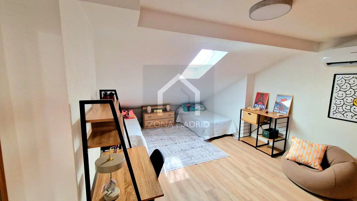 Habitación de Piso en venta en Madrid con Aire acondicionado, Terraza y Amueblado