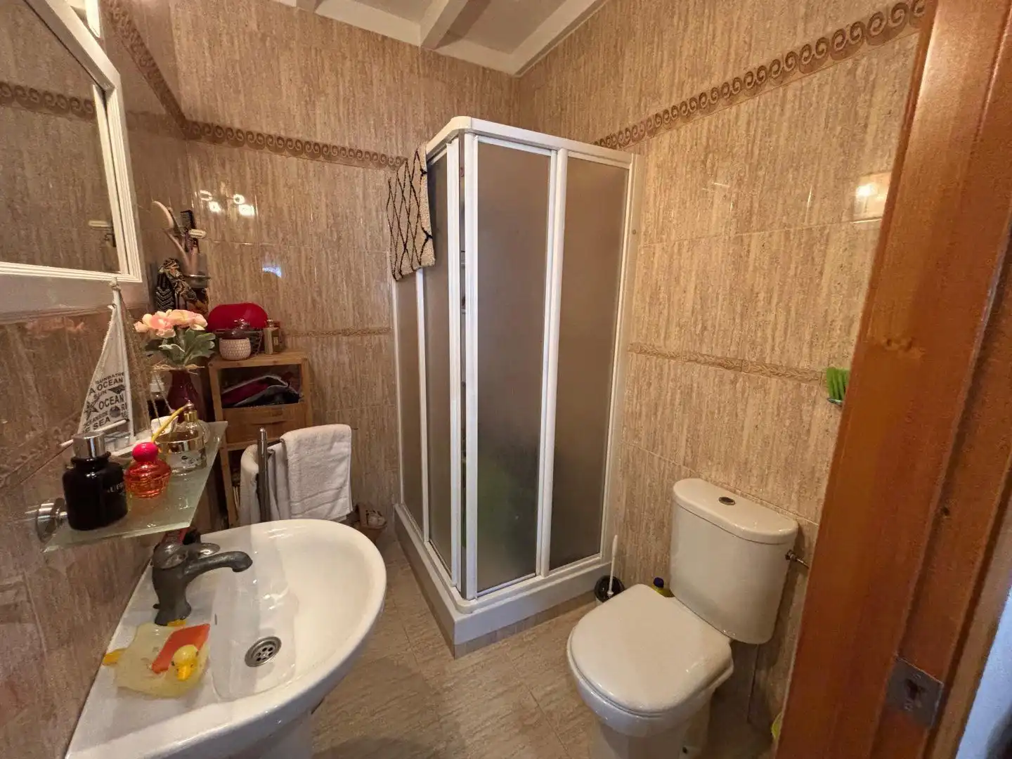Bathroom of Flat for sale in Pilas  with Air Conditioner, Terrace and Balcony