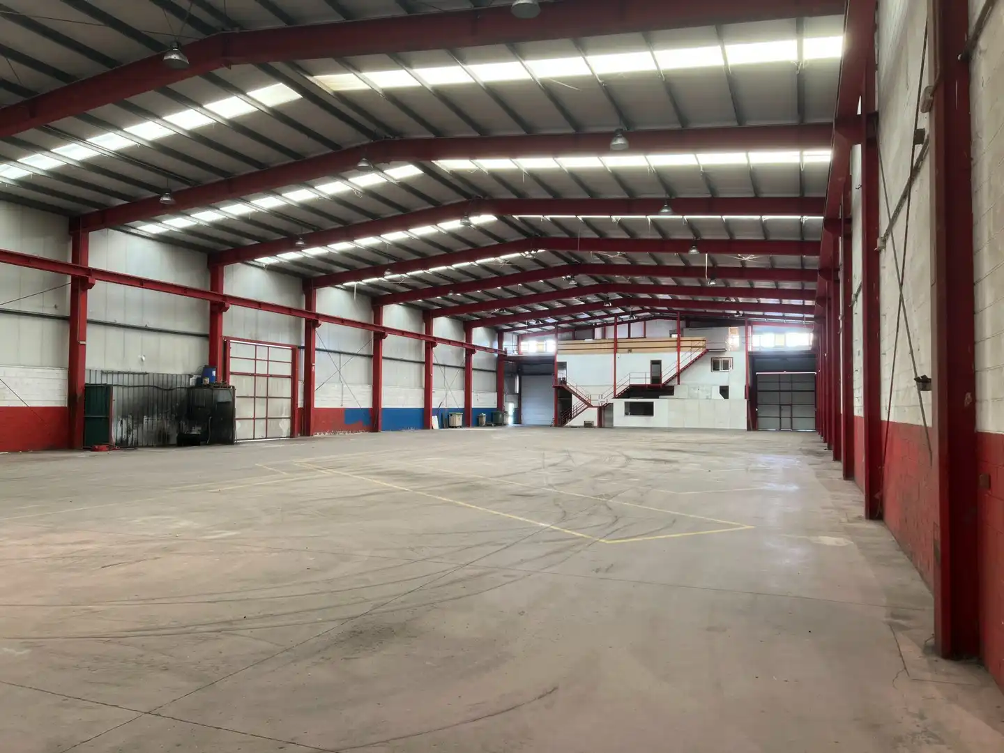 Nave industrial de alquiler en Cambre , A Coruña