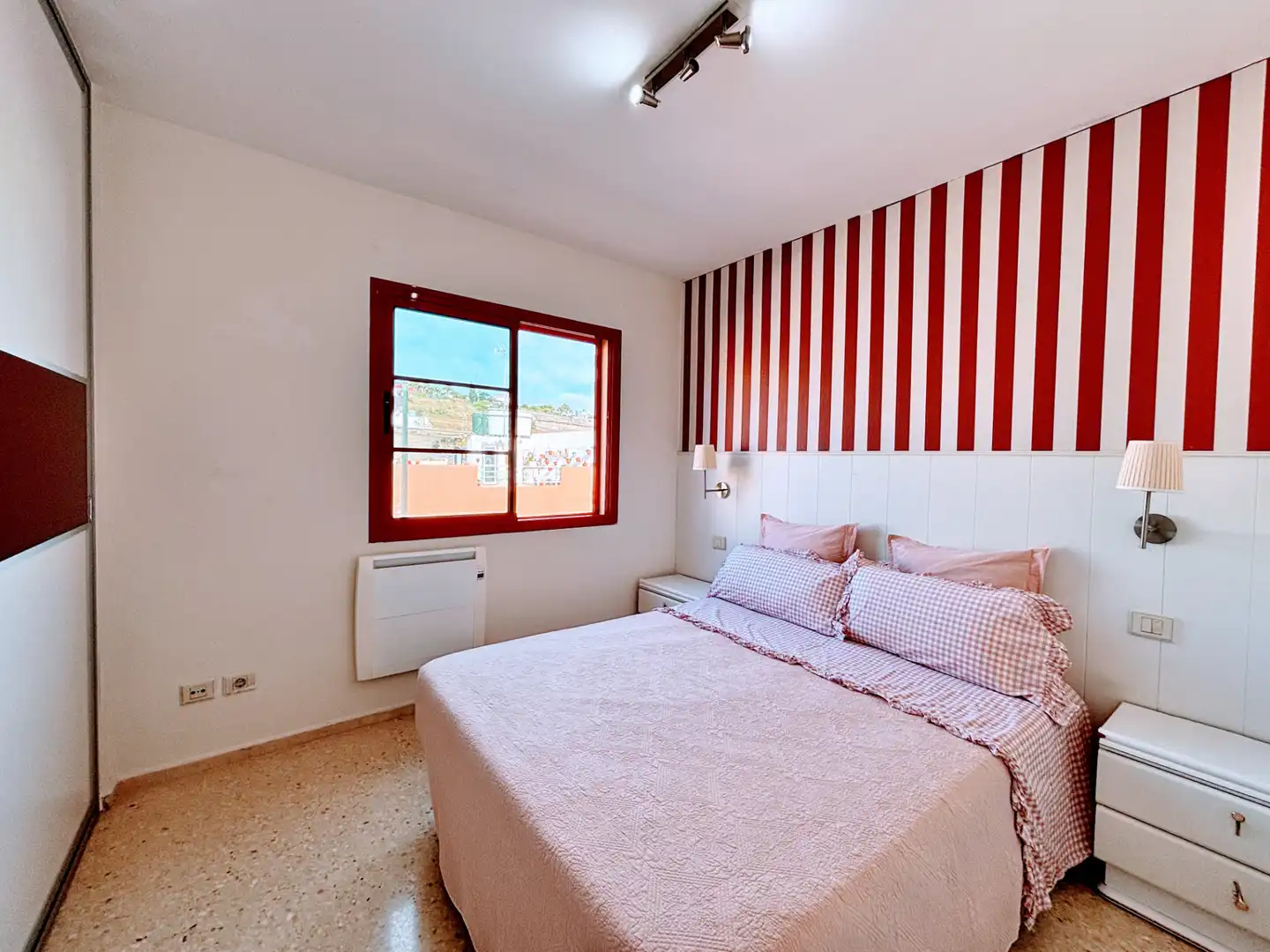 Schlafzimmer von Einfamilien-Reihenhaus zum Verkauf in Las Palmas de Gran Canaria mit Terrasse und Abstellraum