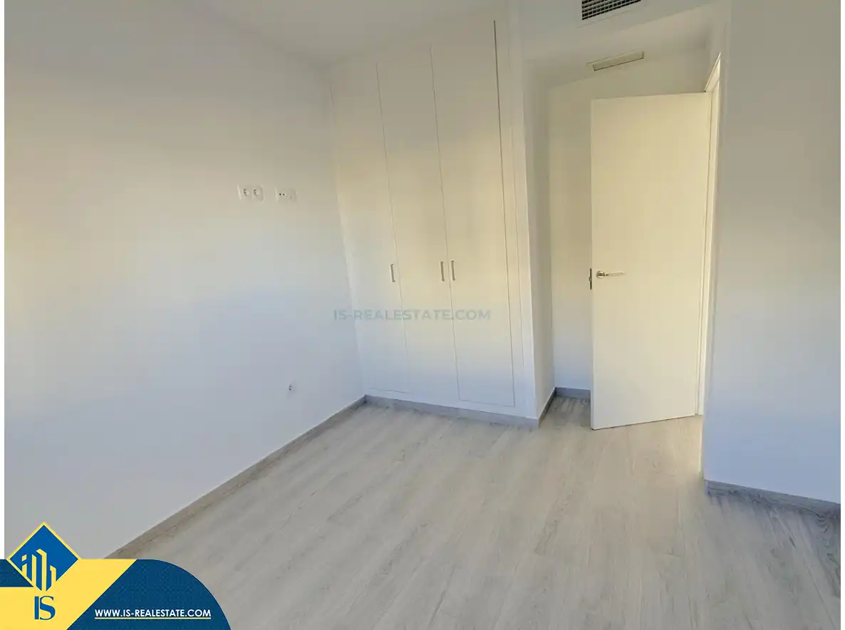 Habitación de Apartamento en venta en Orihuela con Aire acondicionado, Calefacción y Terraza