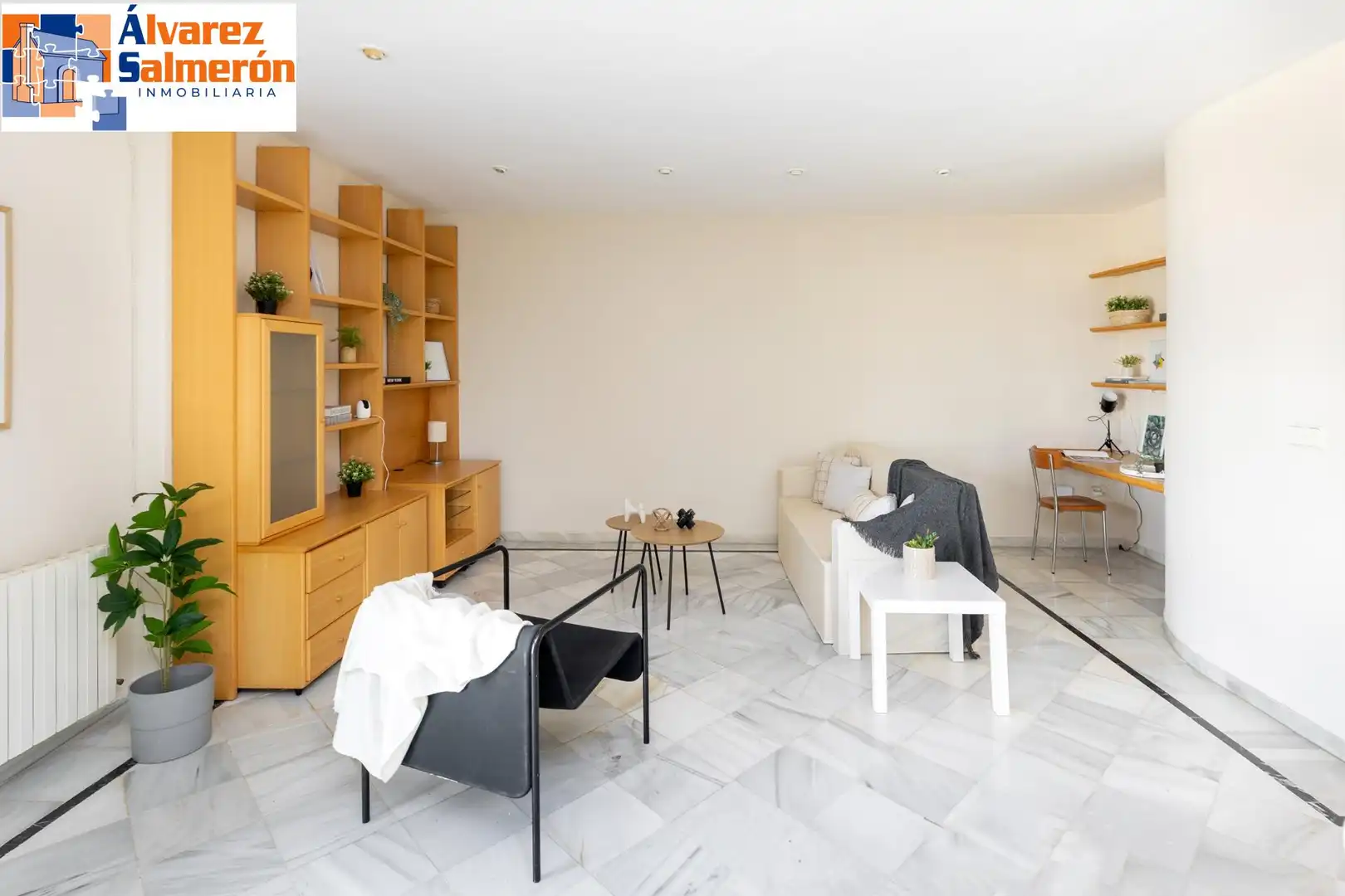 Living room of Houses for sale in Granada  with Air Conditioner, Private garden and Terrace
