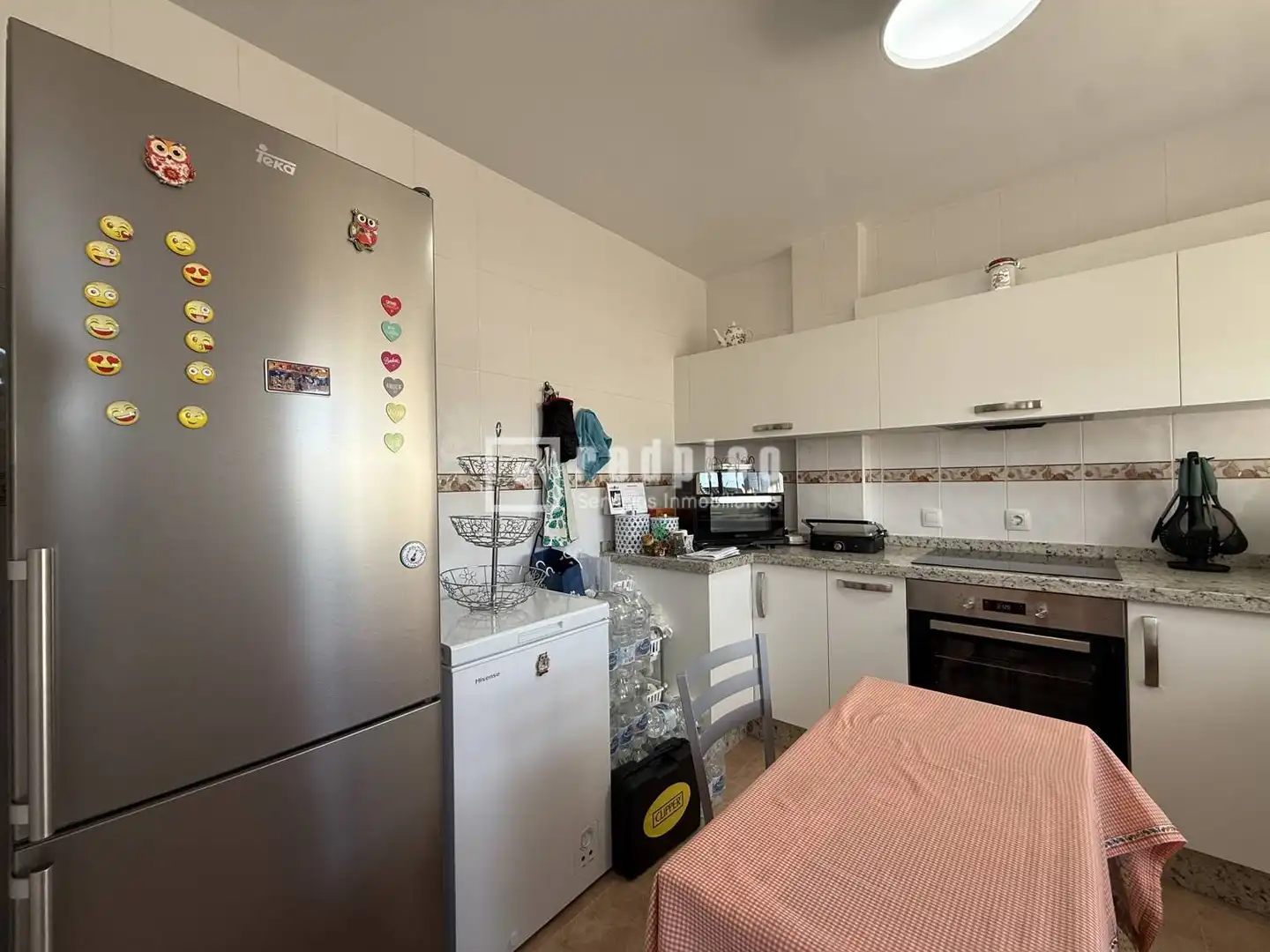 Cuina de Casa o xalet en venda en Cártama amb Aire condicionat, Terrassa i Alarma