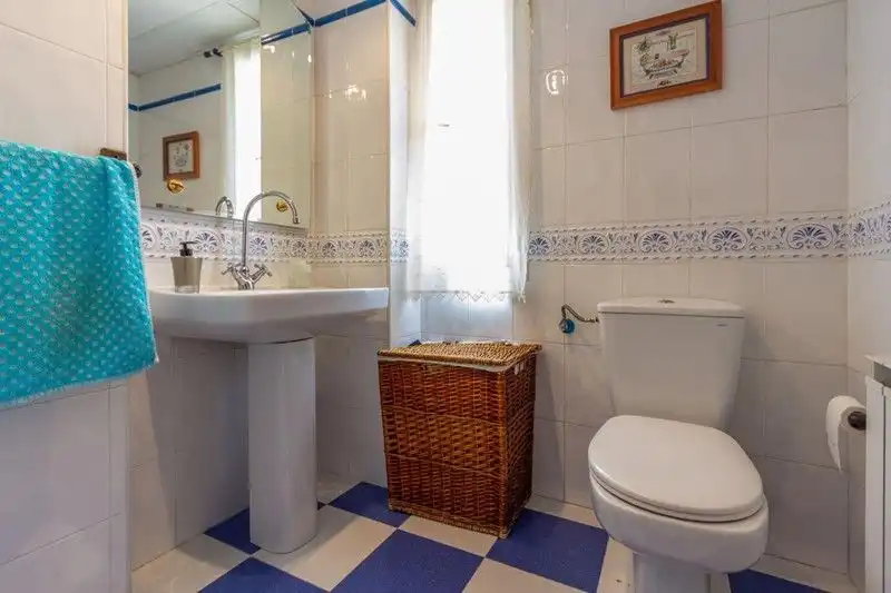 Bathroom of Houses for sale in Granada  with Air Conditioner, Heating and Terrace