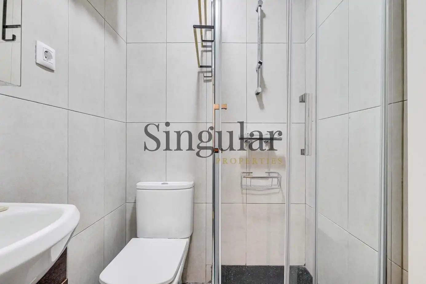 Baño de Piso en venta en Barcelona con Aire acondicionado, Calefacción y Balcón