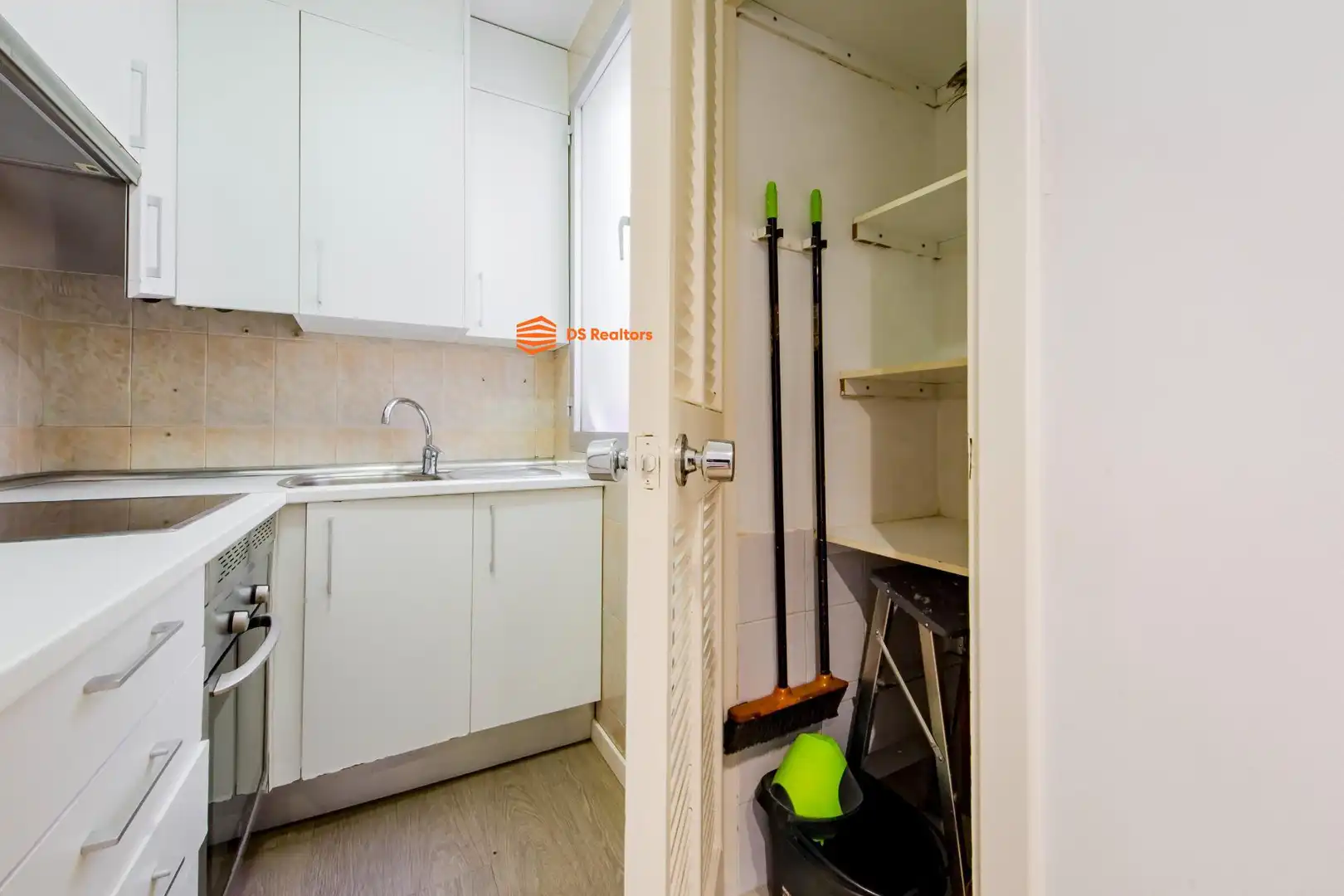 Flat with lift for sale in Calle de Jaime Tercero, imagen 13