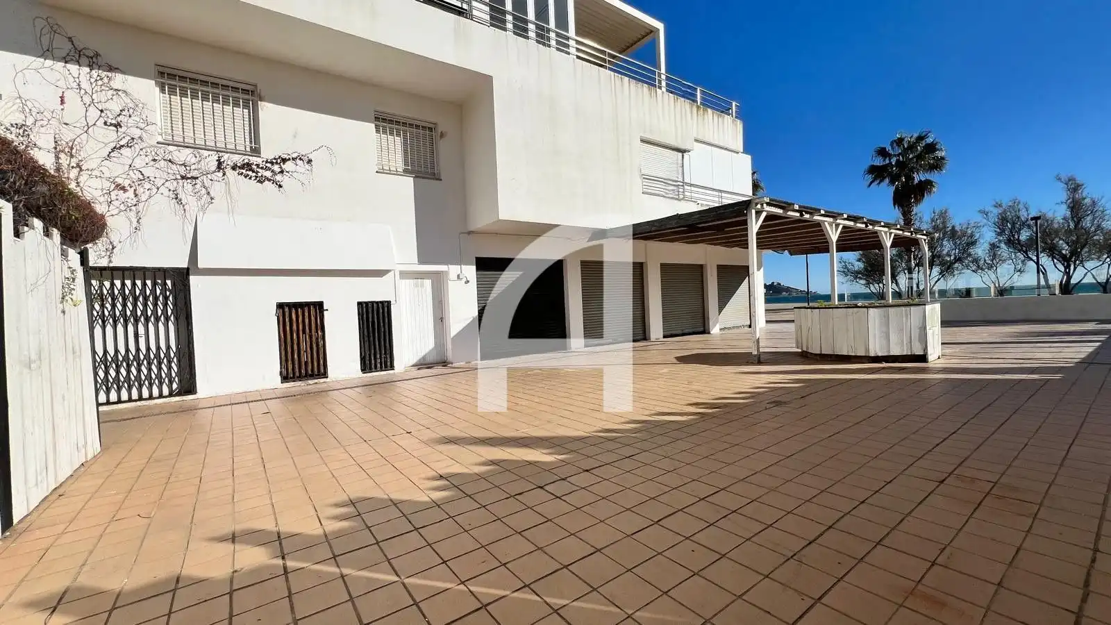 Local commercial à louer à de la Bocana 8 - Pg Maritim 95, imagen 3