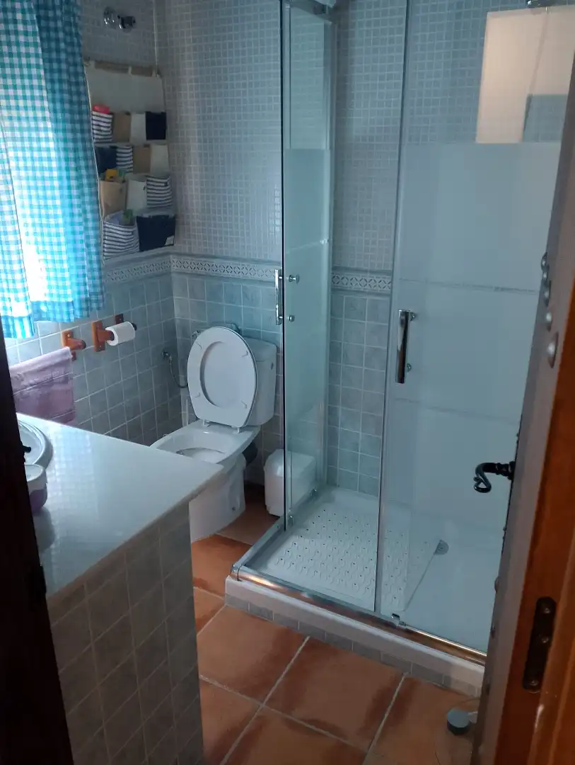Baño de Finca rústica en venta en Vélez-Málaga con Aire acondicionado, Jardín privado y Terraza
