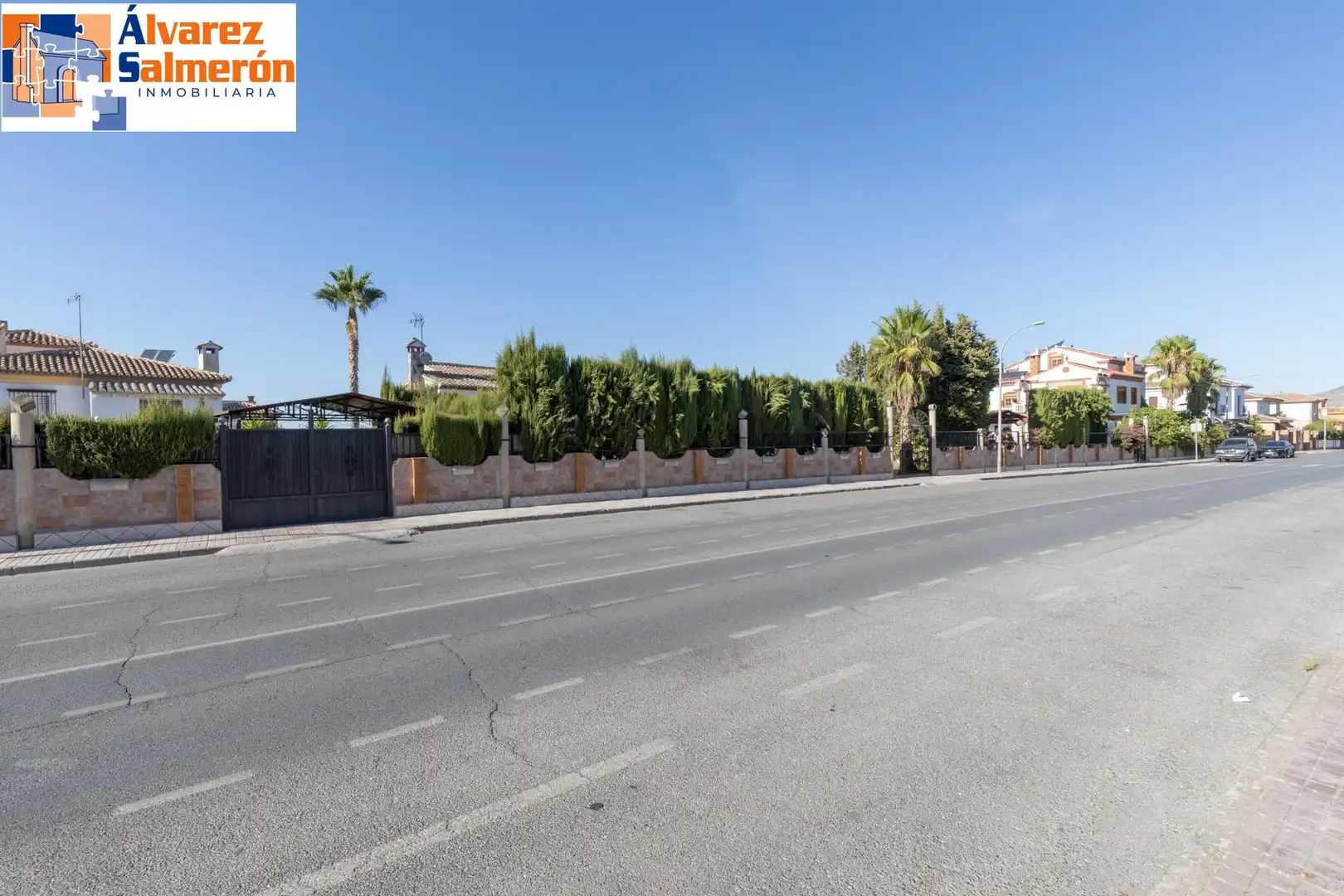 Vista exterior de Casa o chalet en venta en Altos de la Zubia