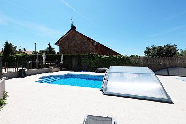 Swimming pool of House or chalet for sale in Colmenarejo  with Heating, Private garden and Terrace