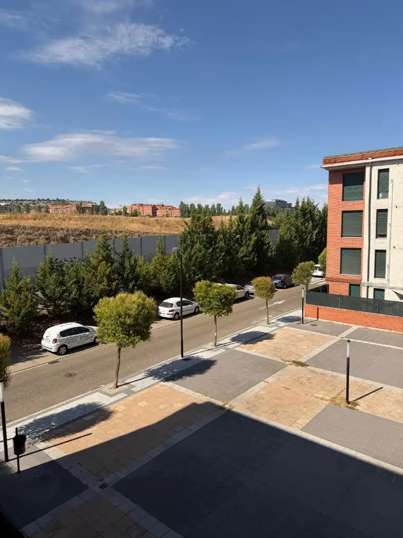 Vista exterior de Piso en venta en Arroyo de la Encomienda con Calefacción, Parquet y Terraza
