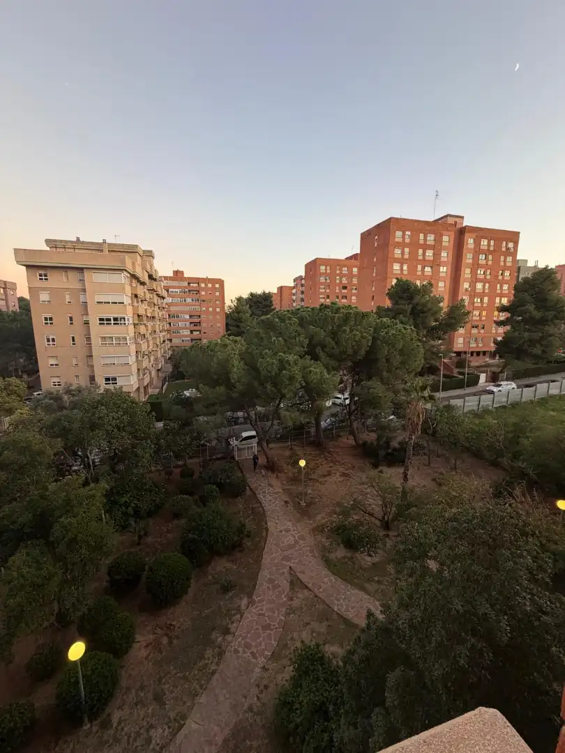 Vista exterior de Piso en venta en Paterna con Aire acondicionado, Calefacción y Jardín privado