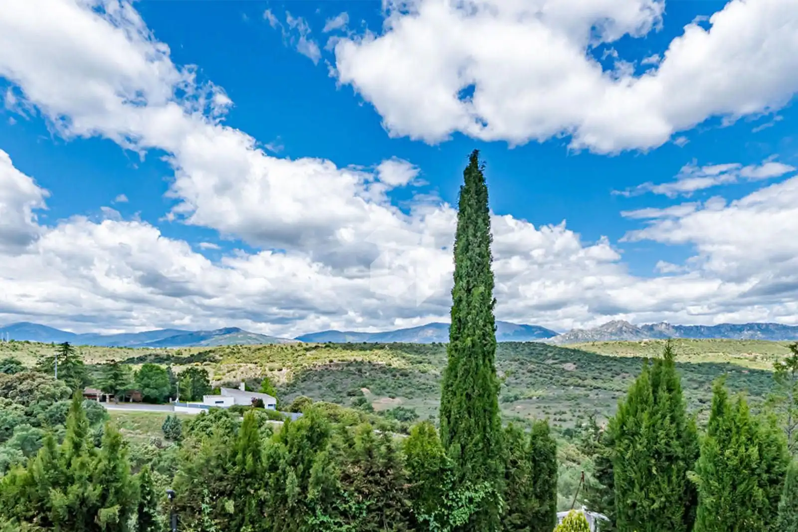 Vista exterior de Casa o chalet en venta en Venturada con Calefacción, Jardín privado y Terraza
