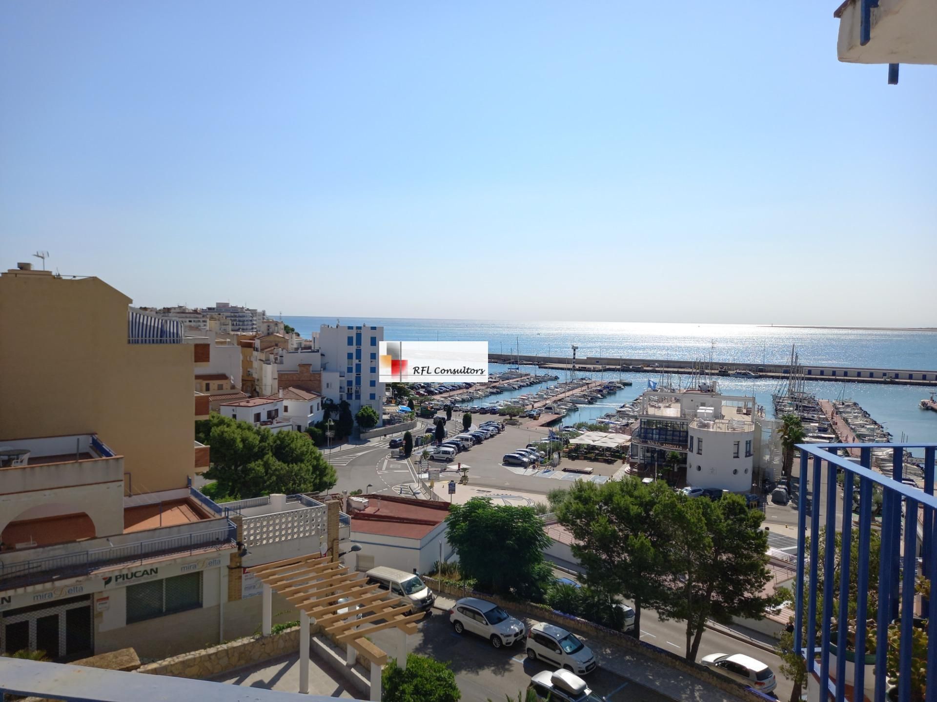 Vista exterior de Apartamento en venta en L'Ampolla con Terraza y Balcón