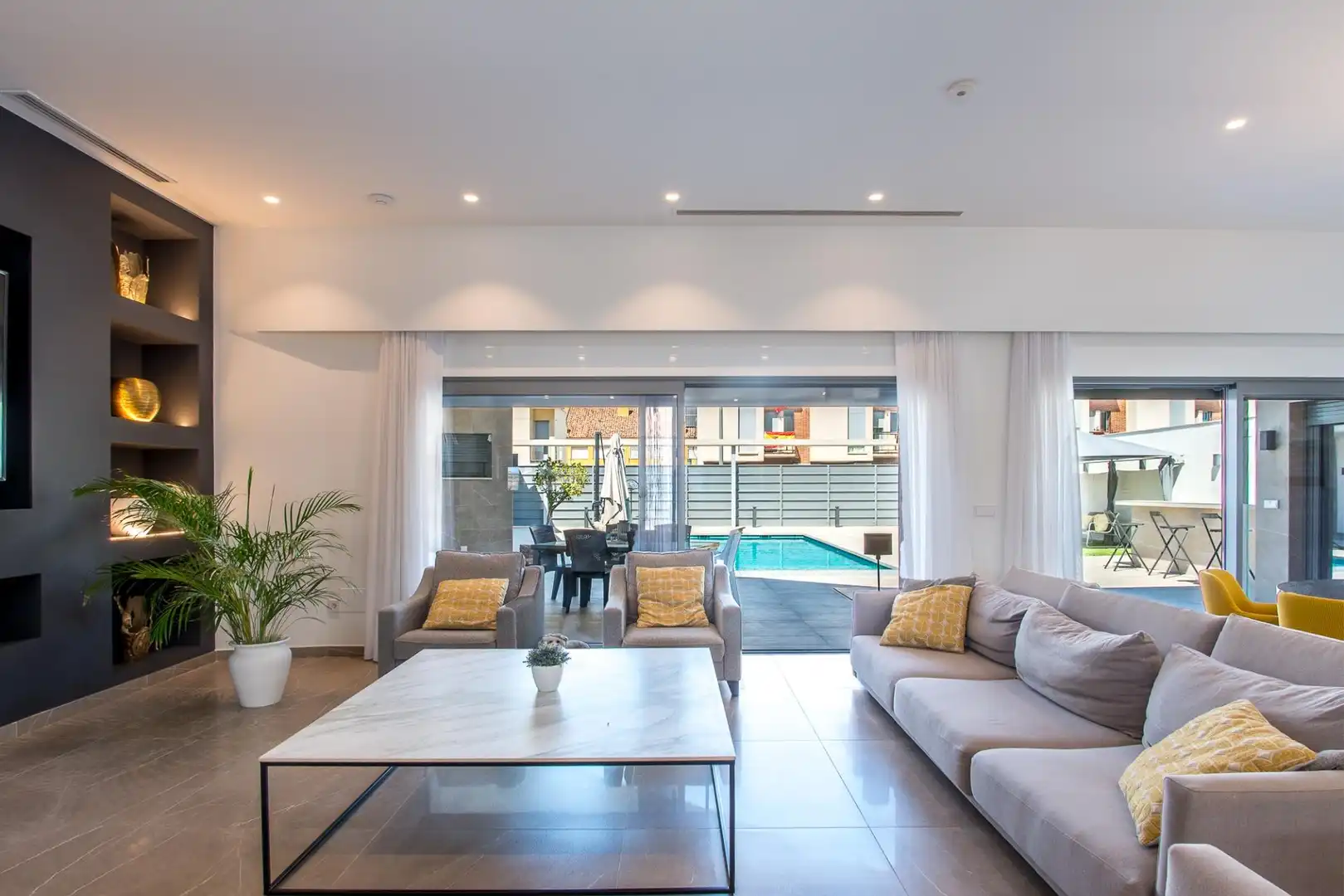 Sala de estar de Casa o chalet en venta en Murcia con Aire acondicionado, Calefacción y Jardín privado