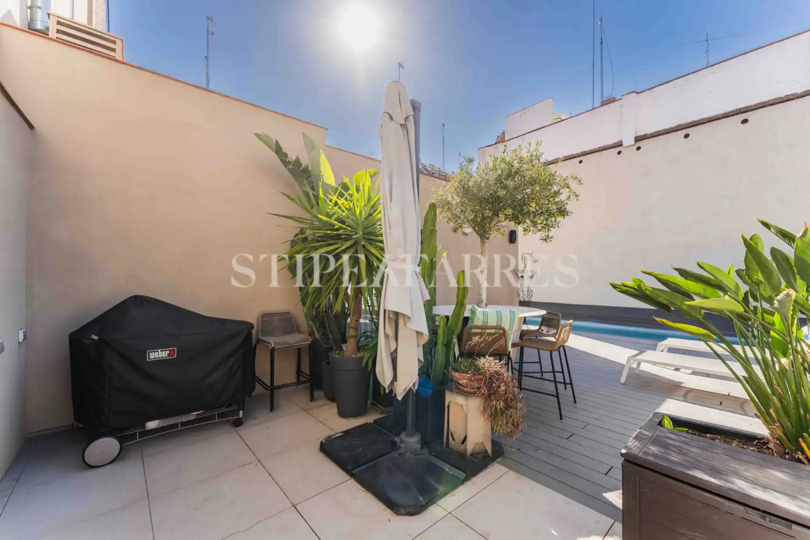 Terraza de Casa adosada en venta en Barcelona con Aire acondicionado, Calefacción y Jardín privado