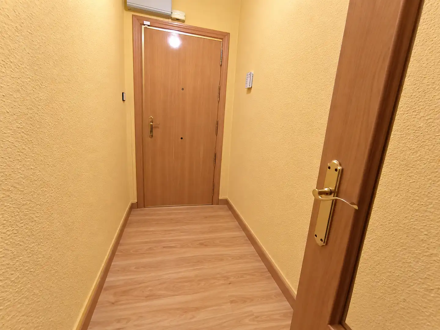 Flat with terrace for sale in Calle de Pedro Laborde, imagen 10