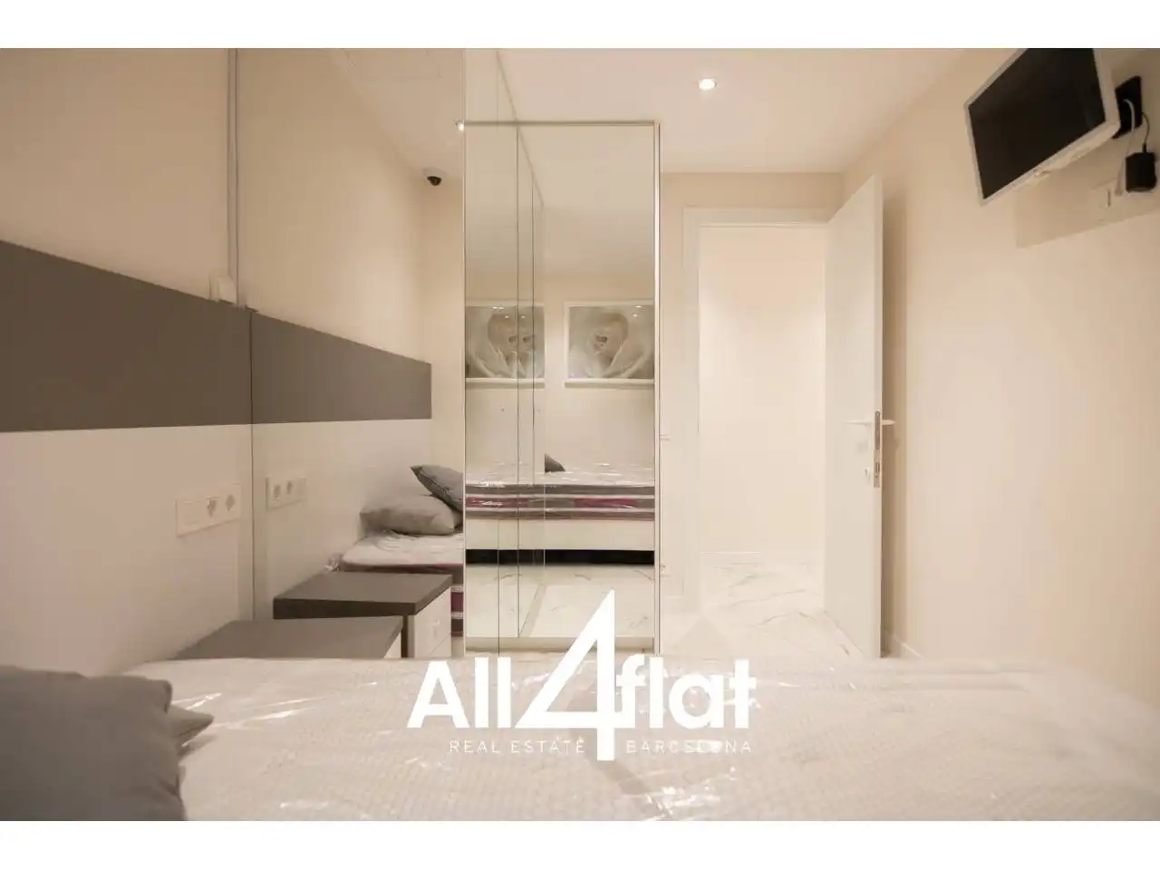 Flat with lift for sale in Calle Villarroel, imagen 53