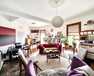 Living room of Flat for sale in  Barcelona Capital  with Terrace and Balcony