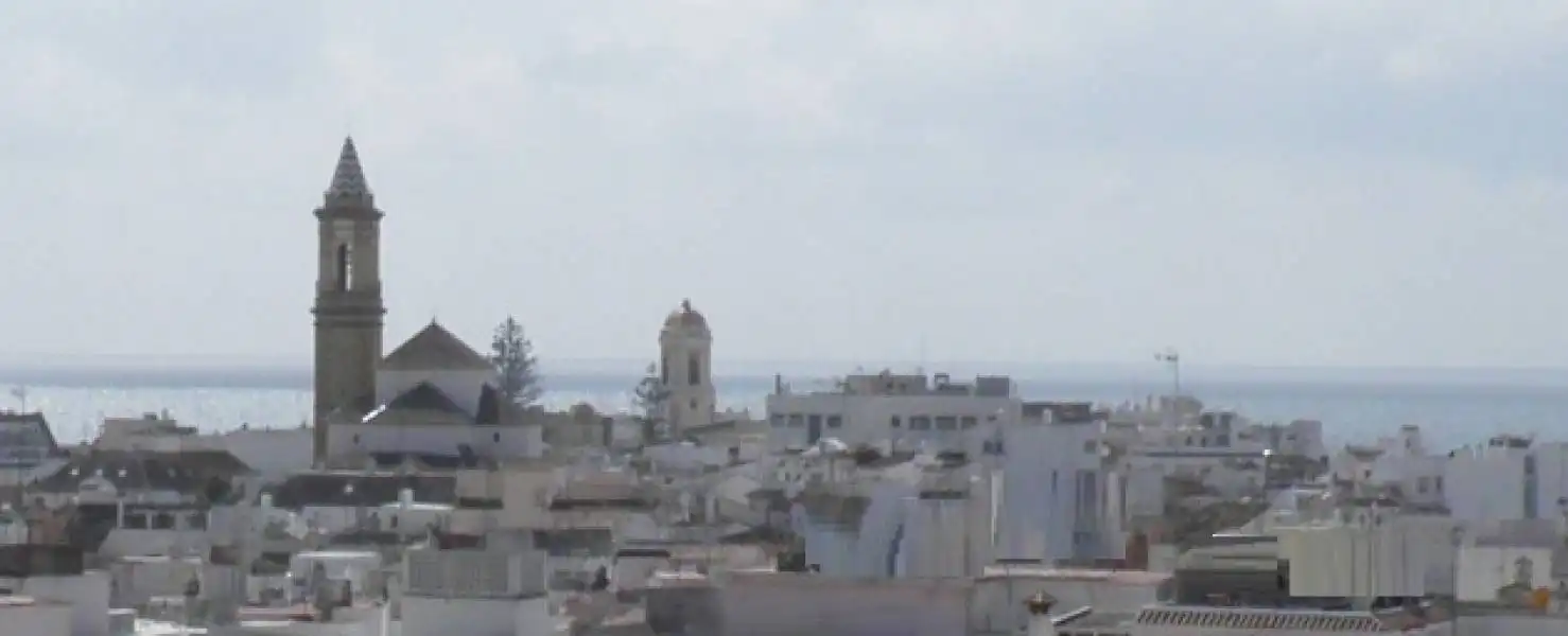 Vista exterior de Ático en venta en Estepona con Aire acondicionado, Calefacción y Terraza