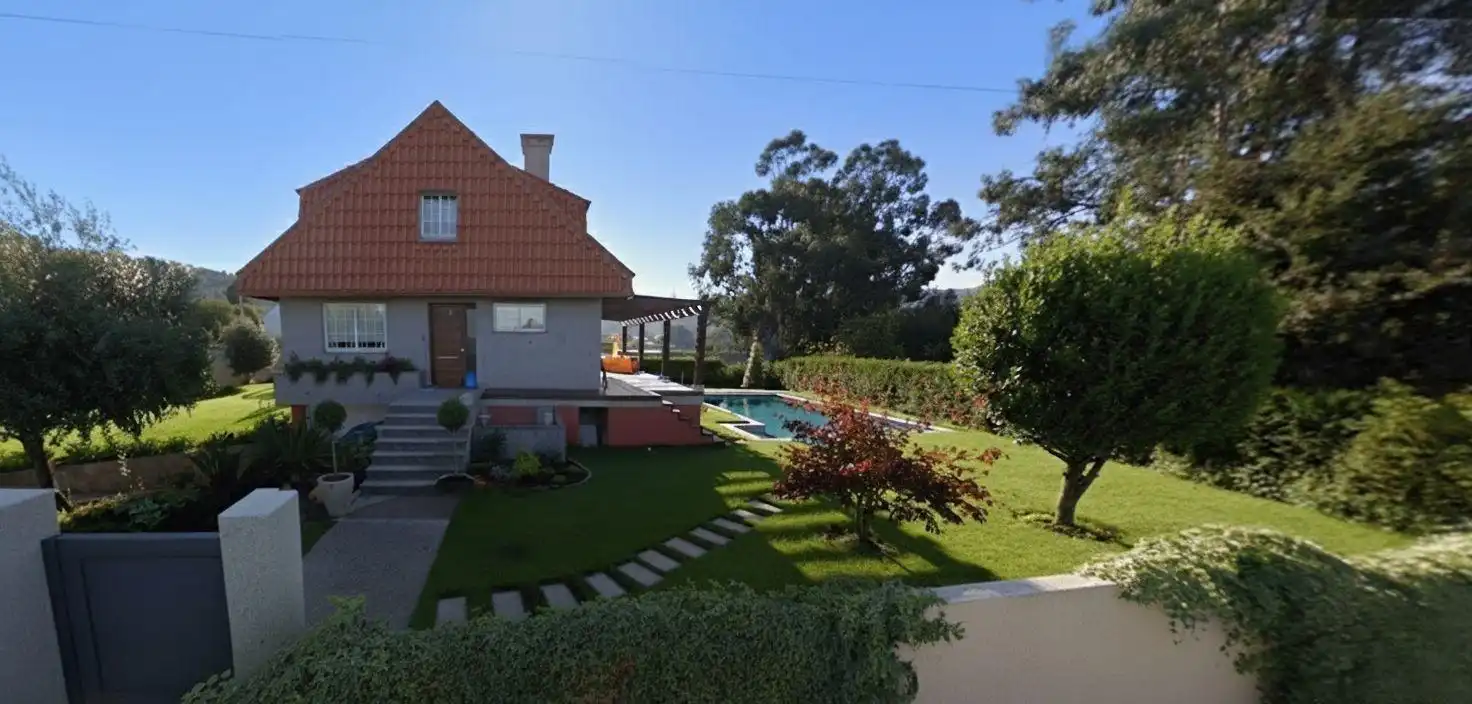 Jardí de Casa o xalet en venda en Vigo  amb Calefacció, Jardí privat i Terrassa