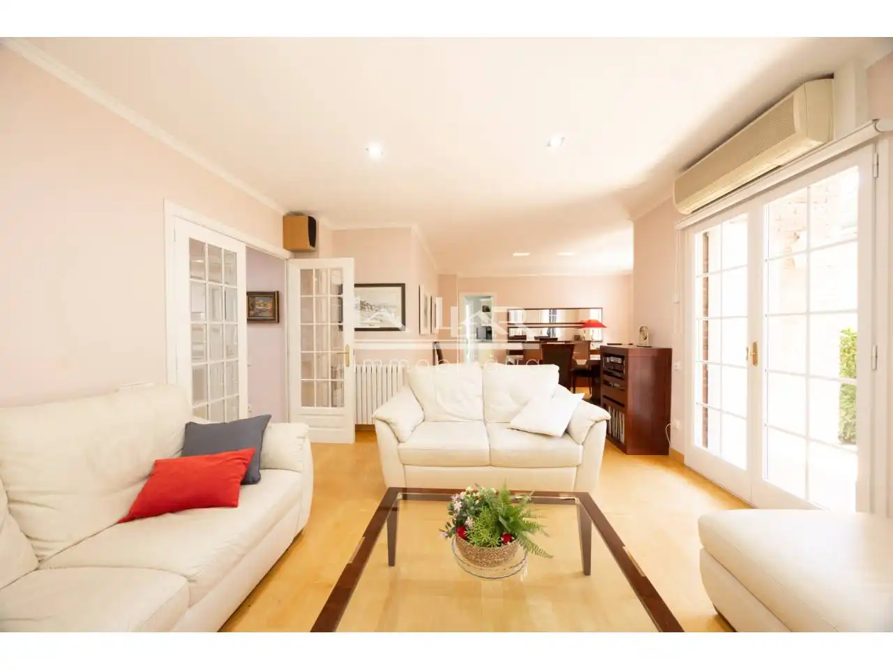 Sala de estar de Casa o chalet en venta en Vic con Calefacción, Jardín privado y Parquet