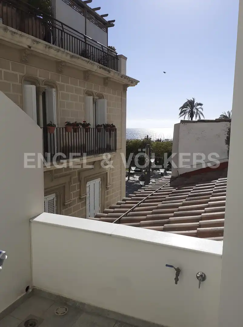 Vista exterior de Edificio en venta en Sitges