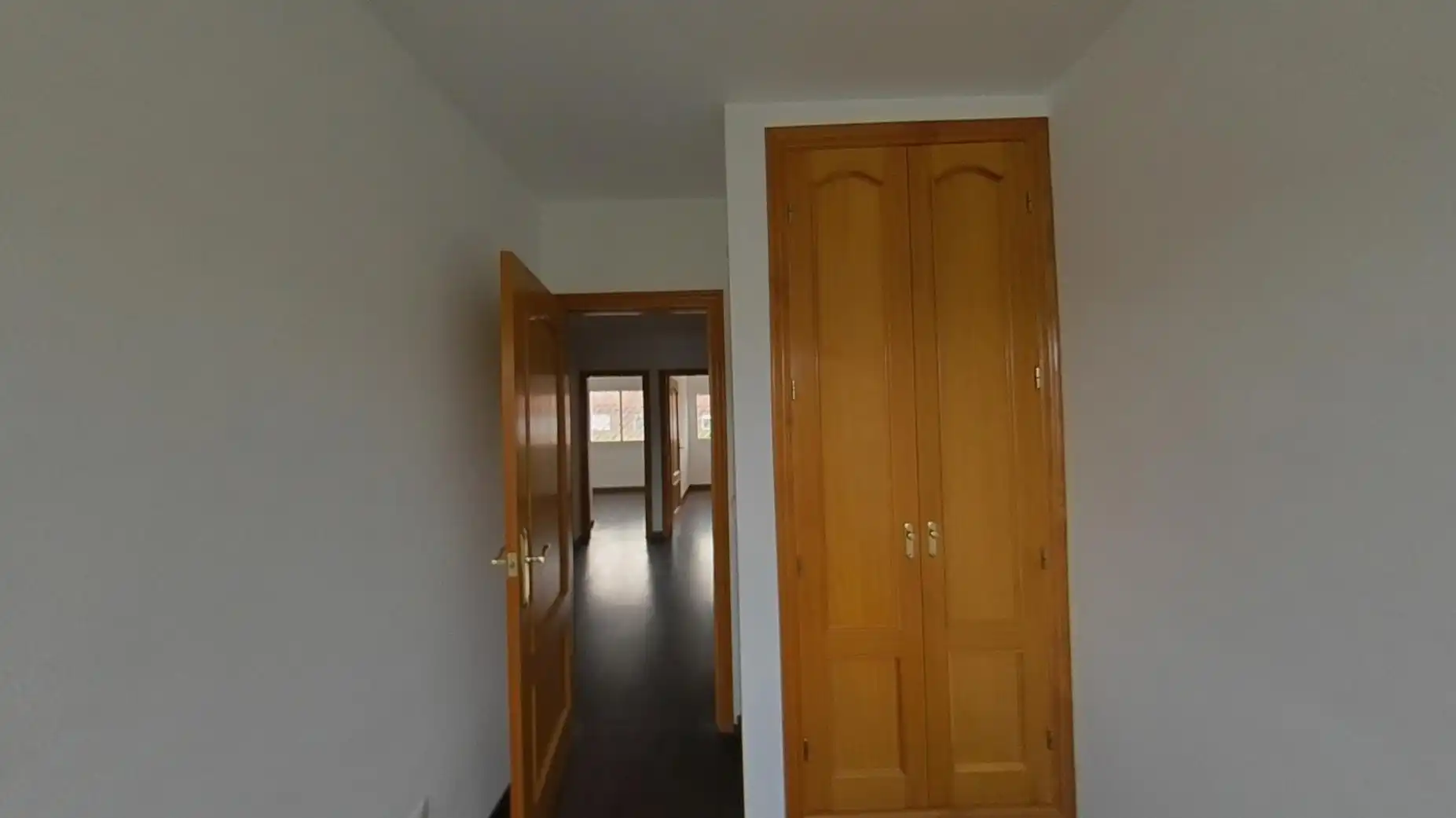 Einfamilien-Reihenhaus zum Verkauf in C/ L´Isle D´Abeau, Parque Lo Torrent