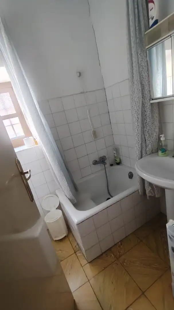 Bany de Casa o xalet en venda en Baza amb Moblat