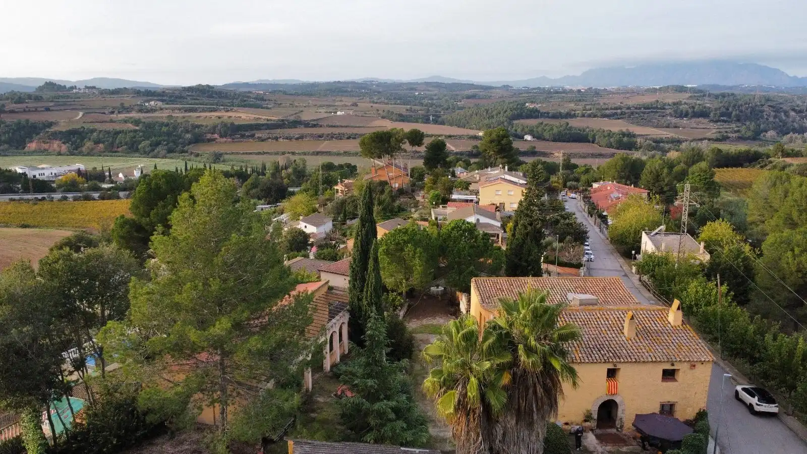Vista exterior de Finca rústica en venda en Subirats amb Aire condicionat, Calefacció i Jardí privat