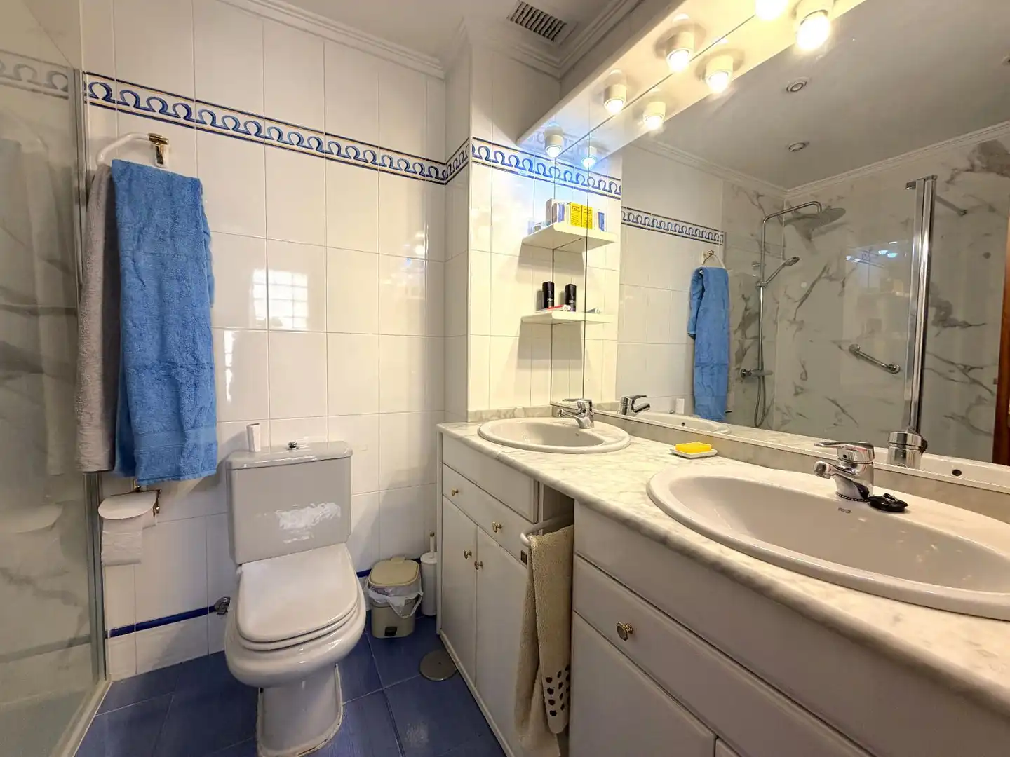 Bathroom of Detached homes for sale in Lasarte-Oria  with Heating, Private garden and Parquet flooring