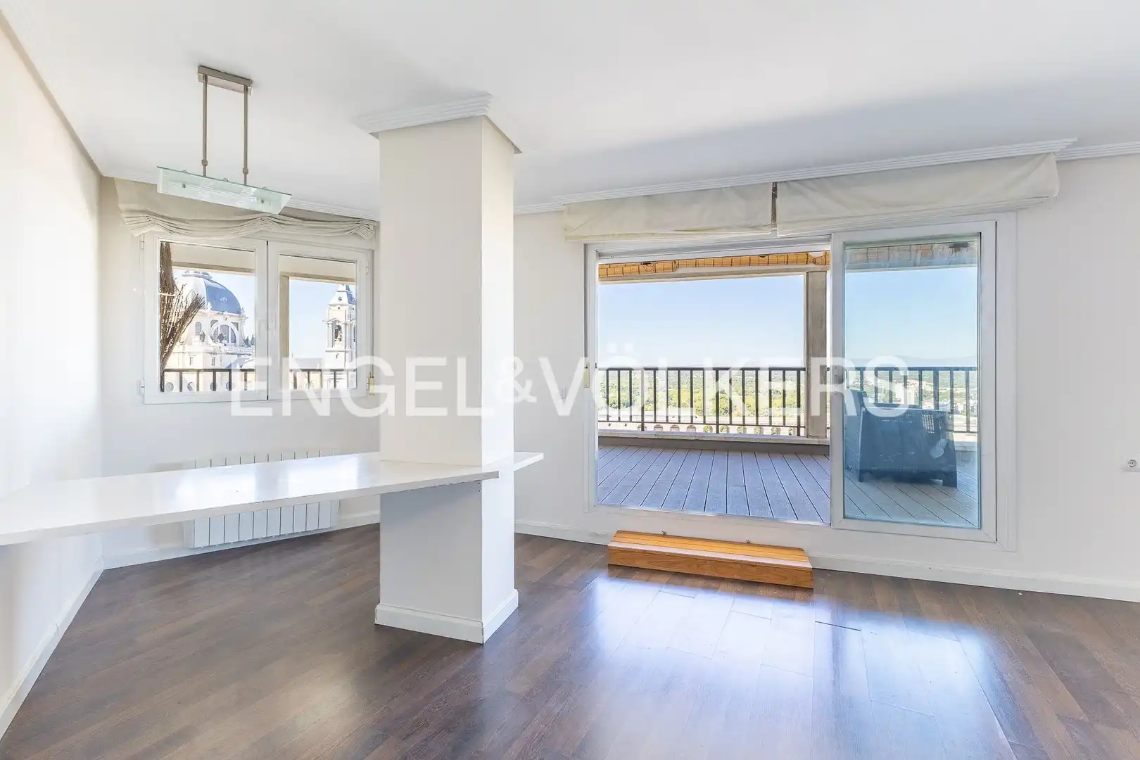 Exterior view of Flat for rent in Madrid  with Air Conditioner, Heating and Parquet flooring
