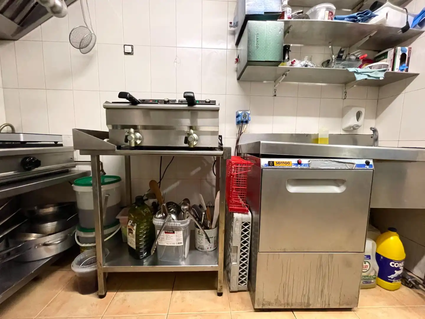 Cocina de Local de alquiler en Figueres con Aire acondicionado, Terraza y Amueblado