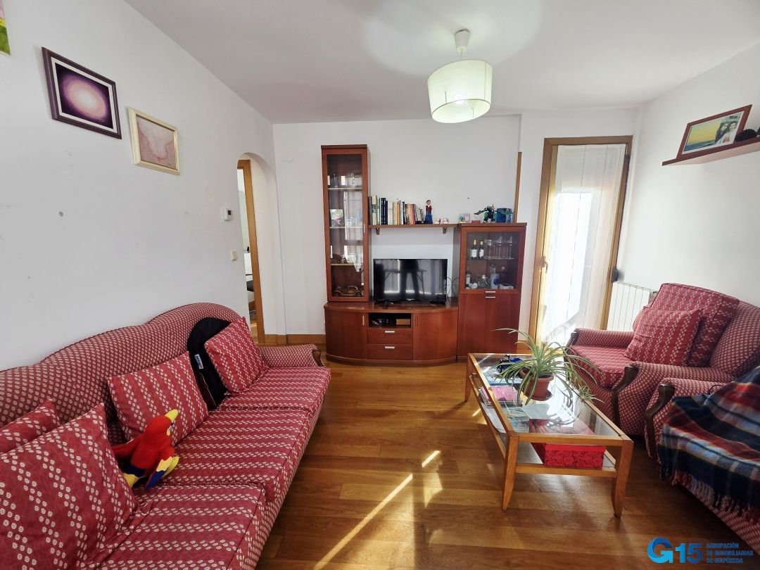 Sala d'estar de Pis en venda en Errenteria amb Calefacció i Traster
