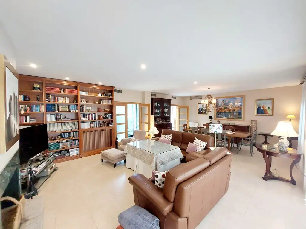 Sala d'estar de Casa o xalet en venda en Badajoz