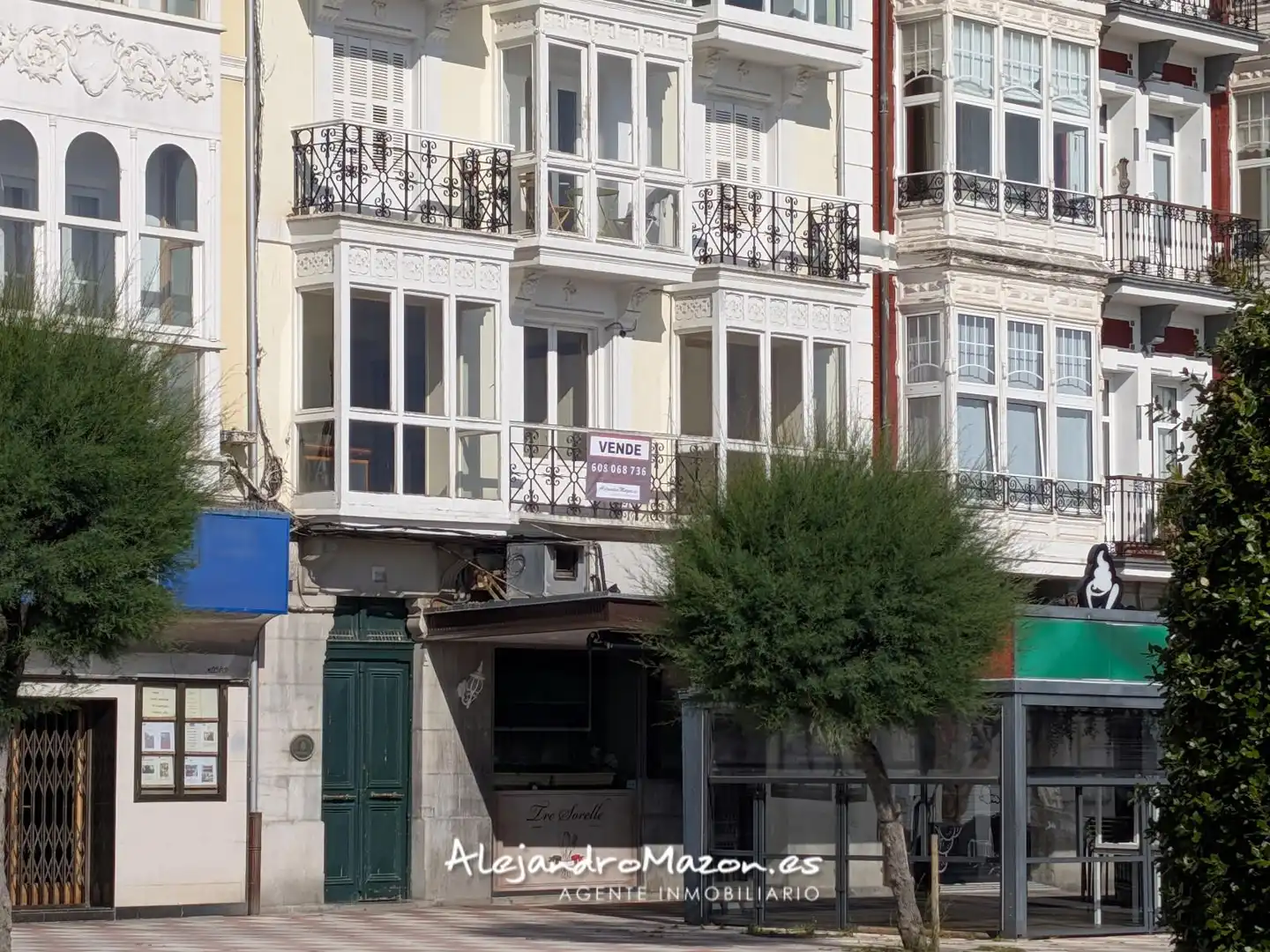 Vista exterior de Piso en venta en Castro-Urdiales con Aire acondicionado, Calefacción y Terraza