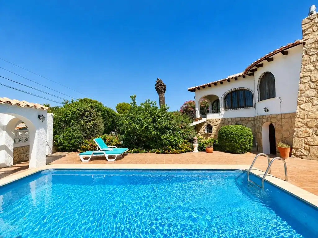 Casa amb piscina en venda a Portichol - Balcón al Mar