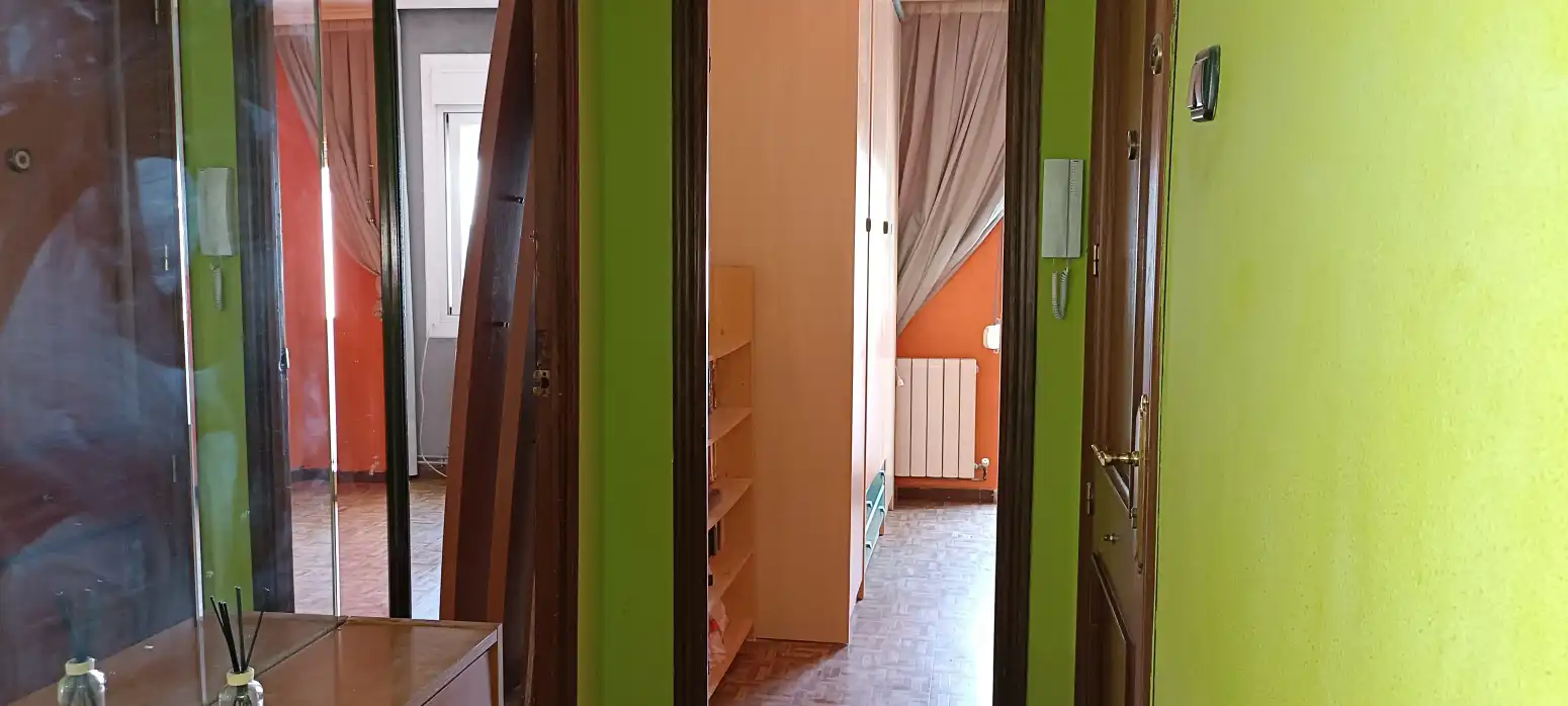 Pis en venda en  Logroño amb Calefacció, Parquet i Terrassa