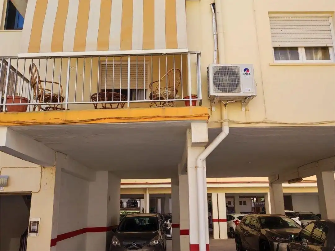 Terraza de Piso en venta en Tavernes de la Valldigna con Aire acondicionado, Terraza y Amueblado