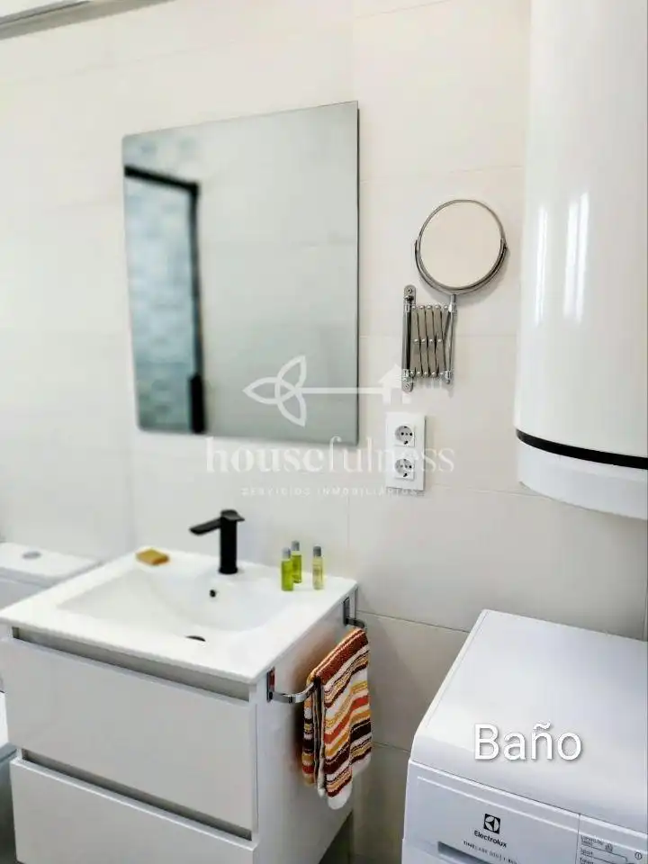 Baño de Apartamento en venta en Valdoviño con Calefacción y Amueblado