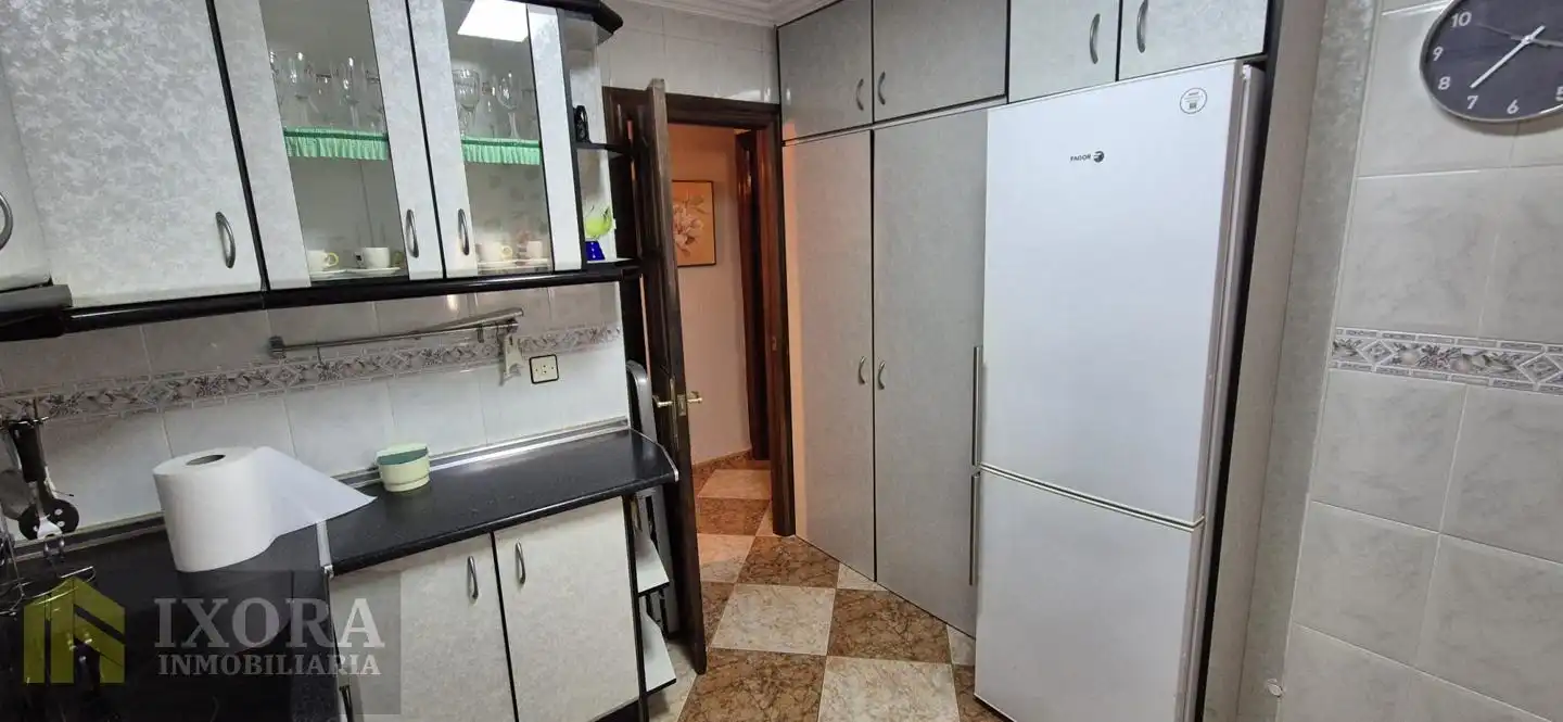 Erdgeschosswohnung mit Aufzug zum Verkauf in Calle Núcleo Residencial la Paz, imagen 4