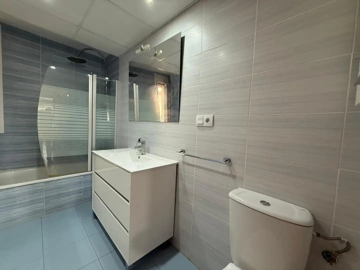 Baño de Piso en venta en Mérida con Aire acondicionado, Calefacción y Trastero