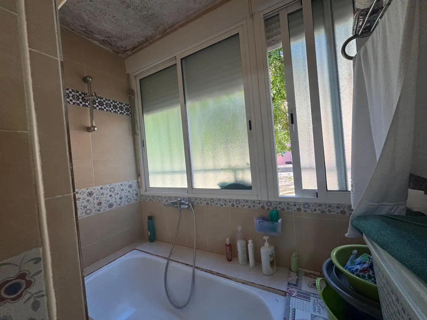 Bathroom of Flat for sale in Sevilla