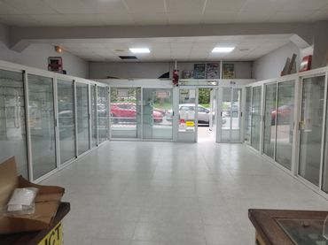 Local comercial en venda a Porta Nova