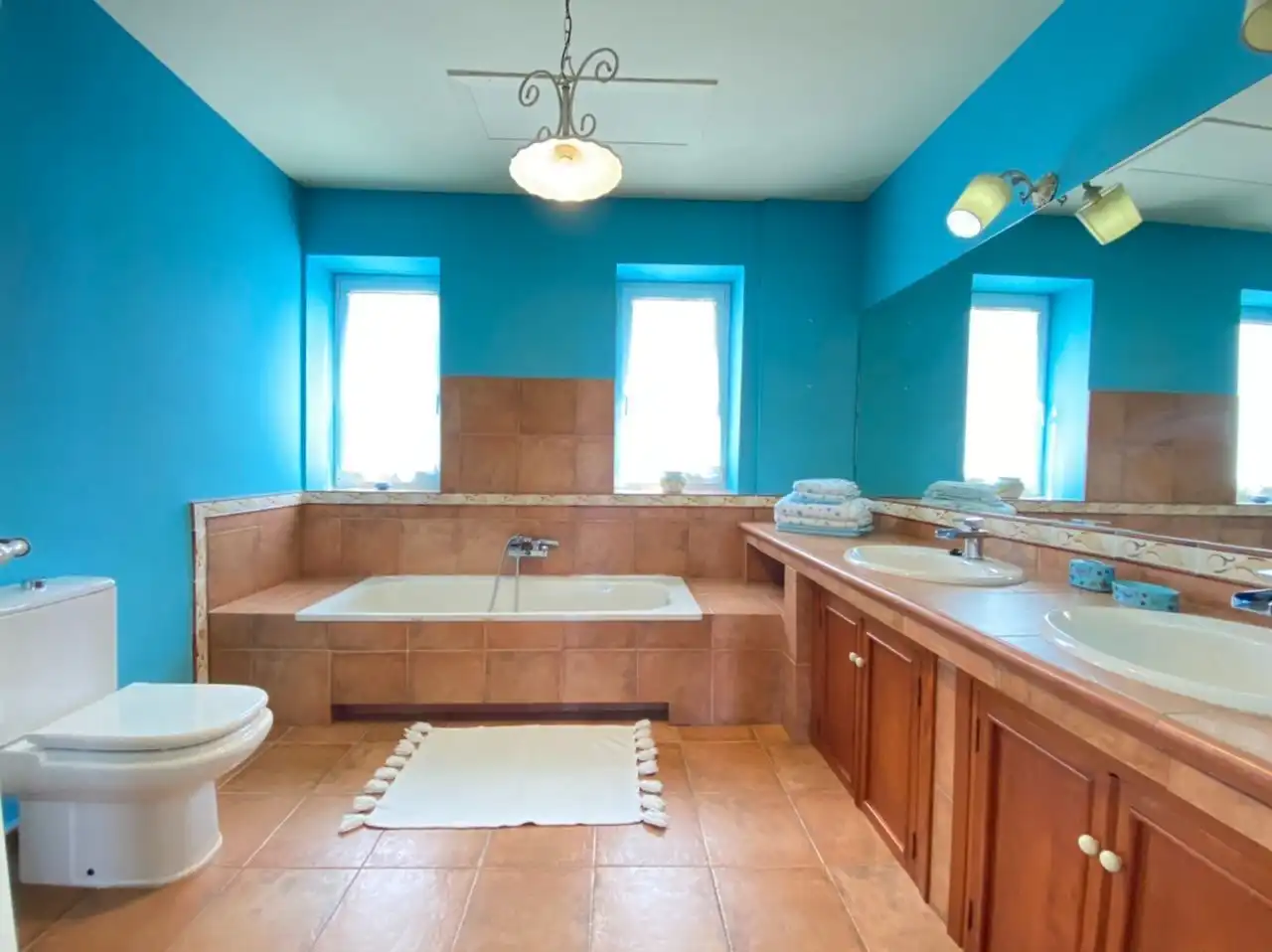 Baño de Casa o chalet en venta en Torrox con Aire acondicionado, Calefacción y Jardín privado