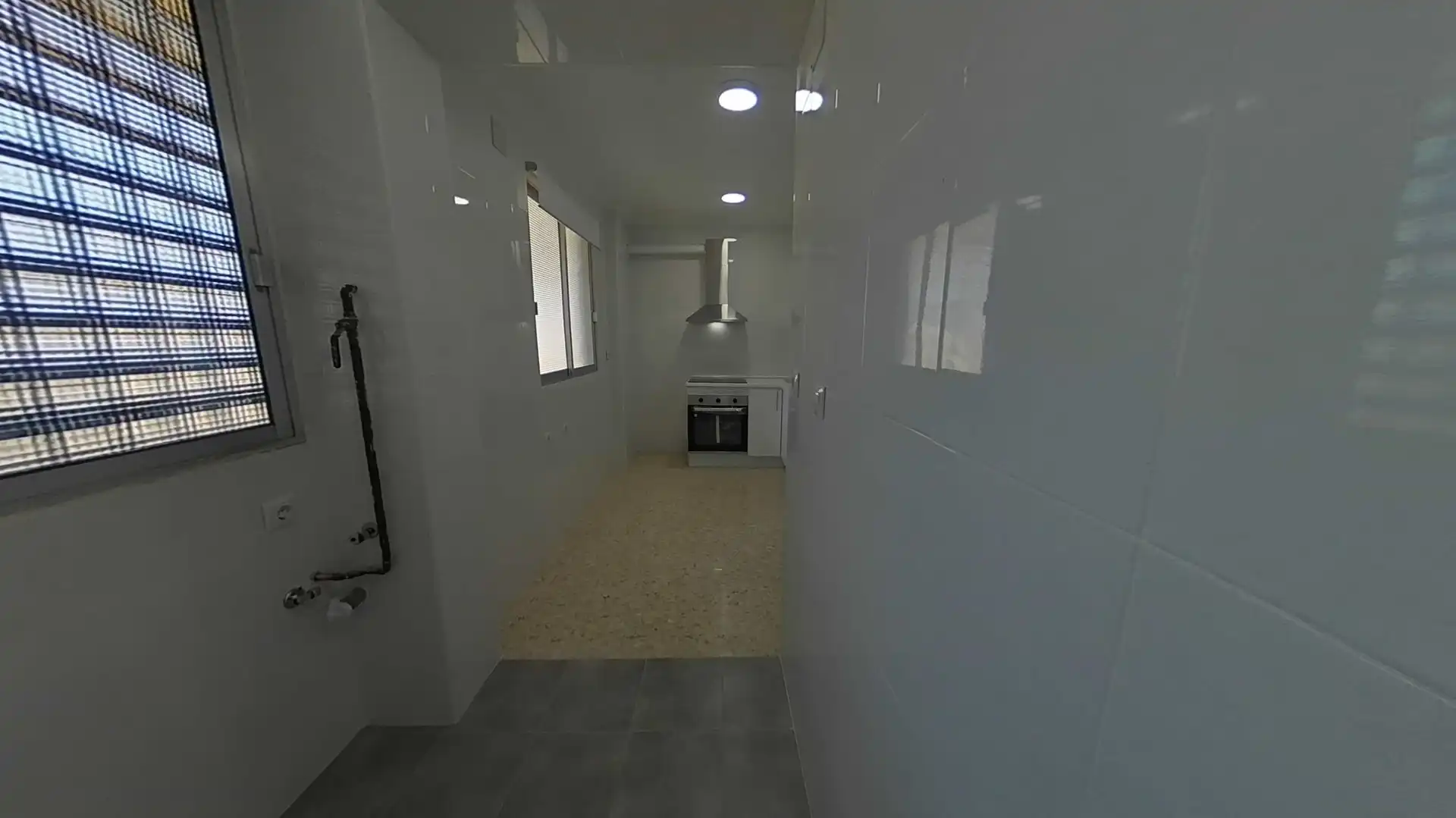 Kitchen of Flat for sale in Sevilla