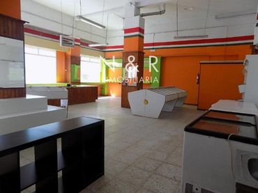 Local comercial en venda a SANTA UXIA DE RIBEIRA