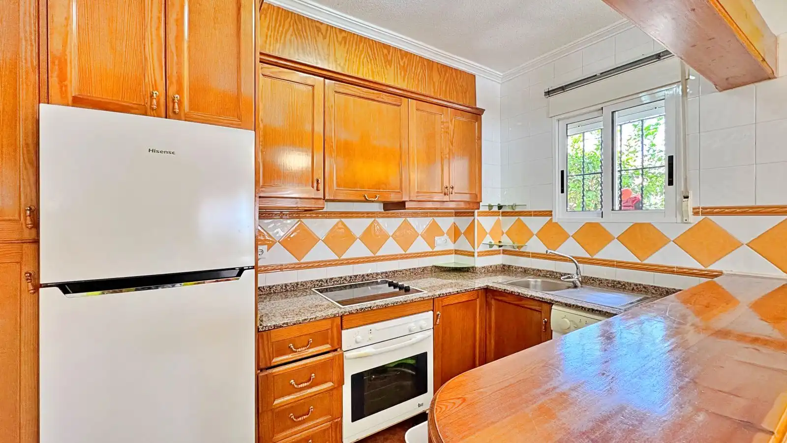 Cocina de Casa o chalet en venta en Orihuela con Aire acondicionado, Calefacción y Jardín privado