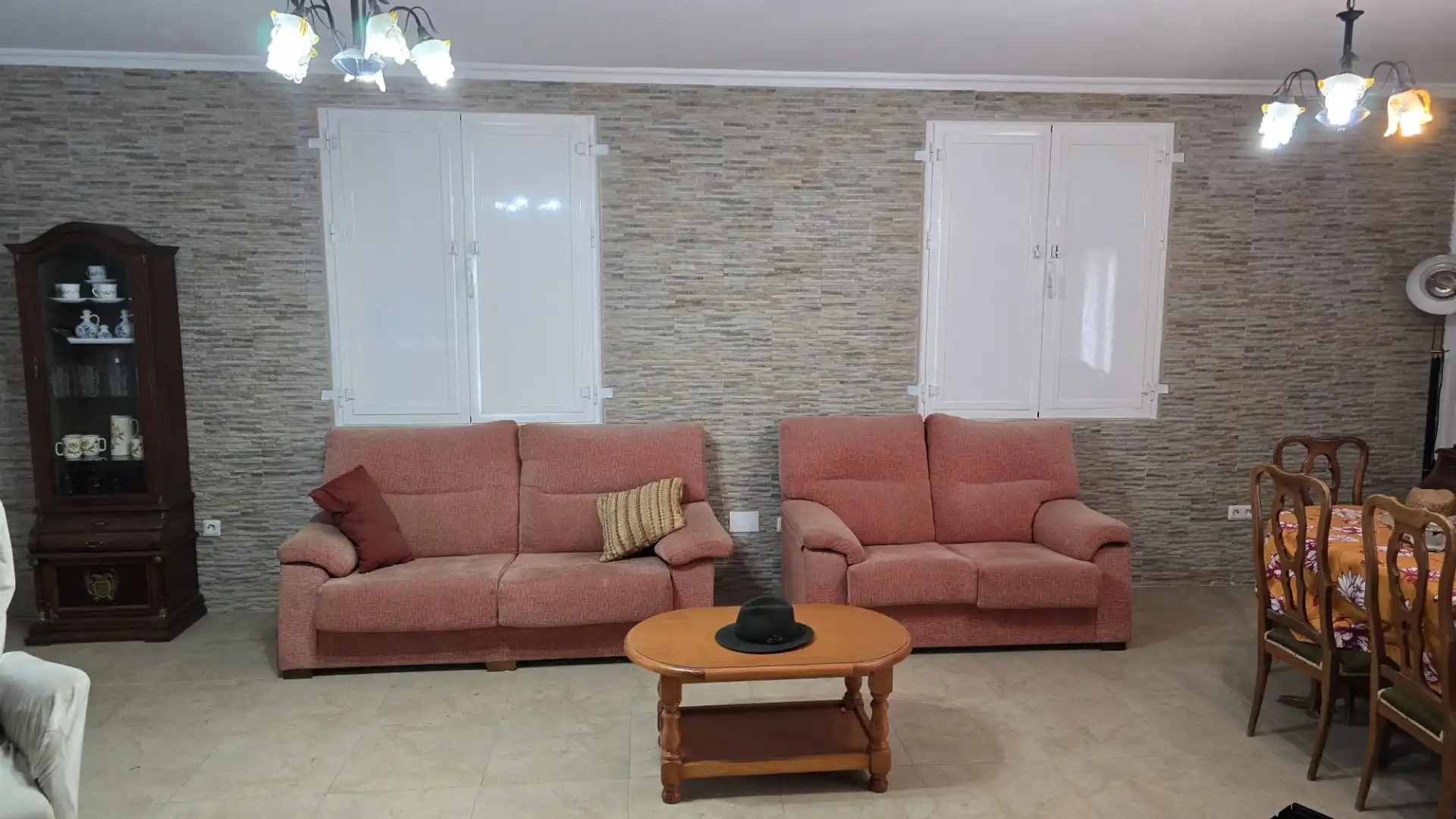 Sala de estar de Casa o chalet en venta en Júzcar con Aire acondicionado, Calefacción y Jardín privado