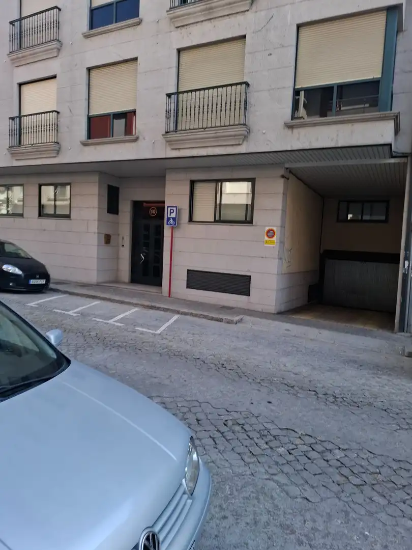 Aparcament de Garatge en venda en Ourense Capital 